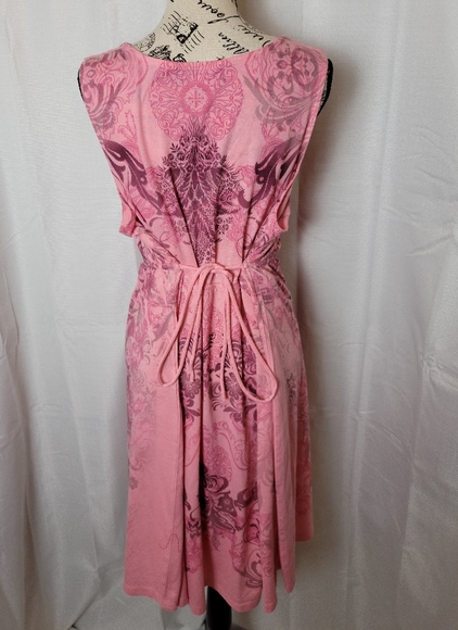 Appropriate Behavior Dress - Picture 5 of 7